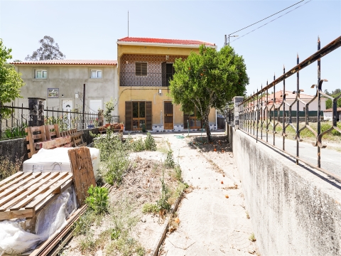 Moradia T8